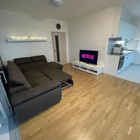 Apartment At Garden Towers